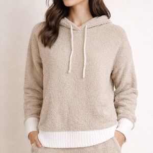 New York & Company

Beige/Tan Cozy Teddy Hoodie